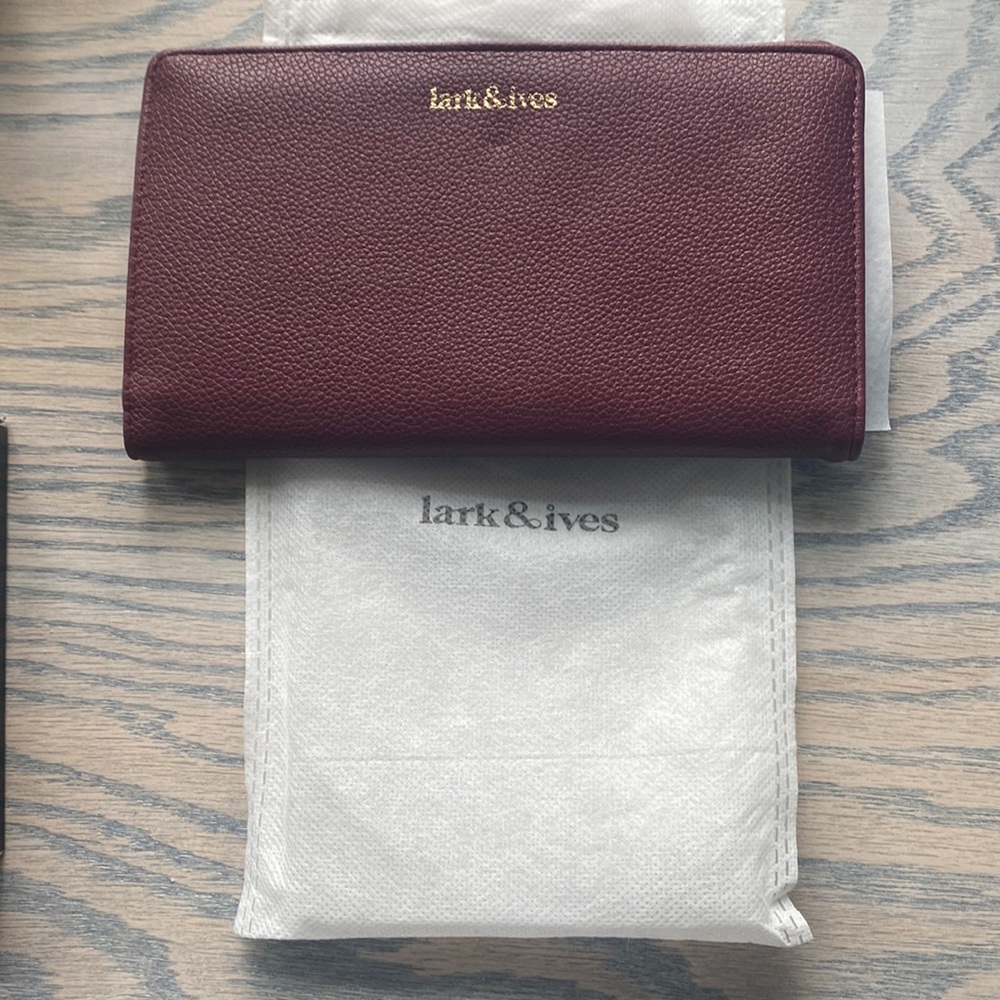 ❤️ Lark & Ives Vegan Leather Wallet